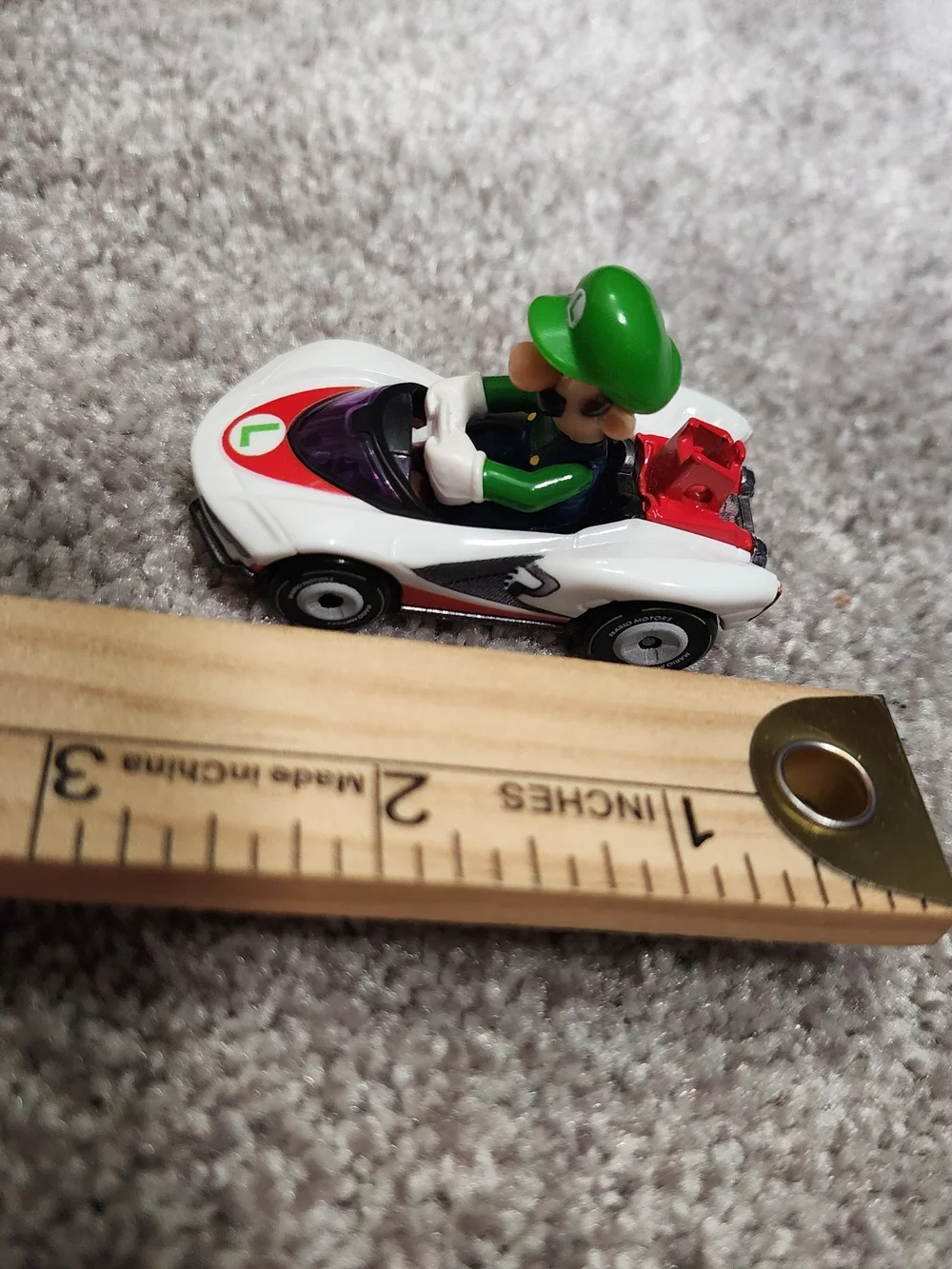 2019 Hot Wheels HW Mario Kart Luigi P-Wing L White 1:64 Diecast 2 3/8